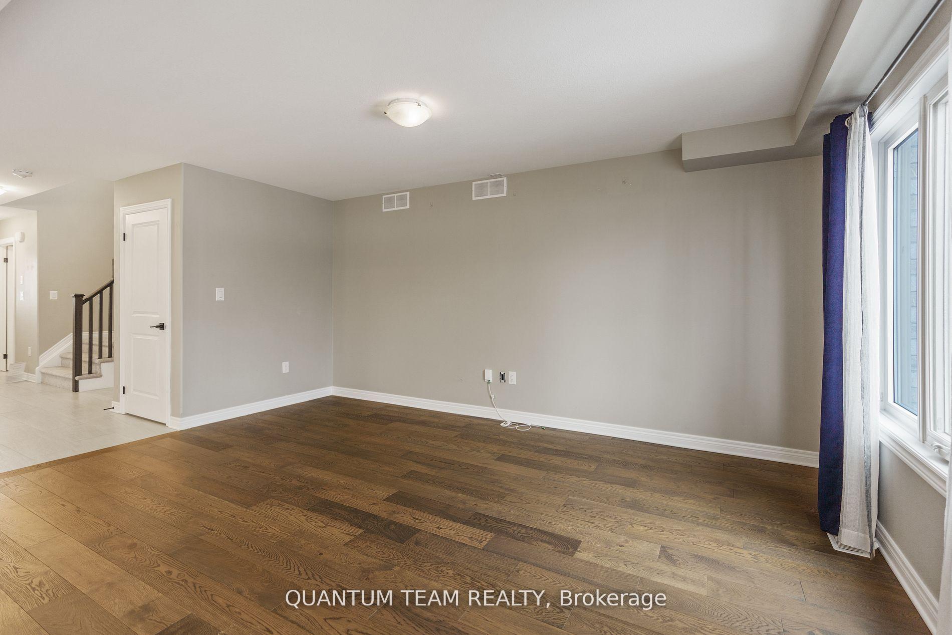 Photo 13 of 15 Laurent Avenue, Welland, Lincoln/Crowland — HOMEH