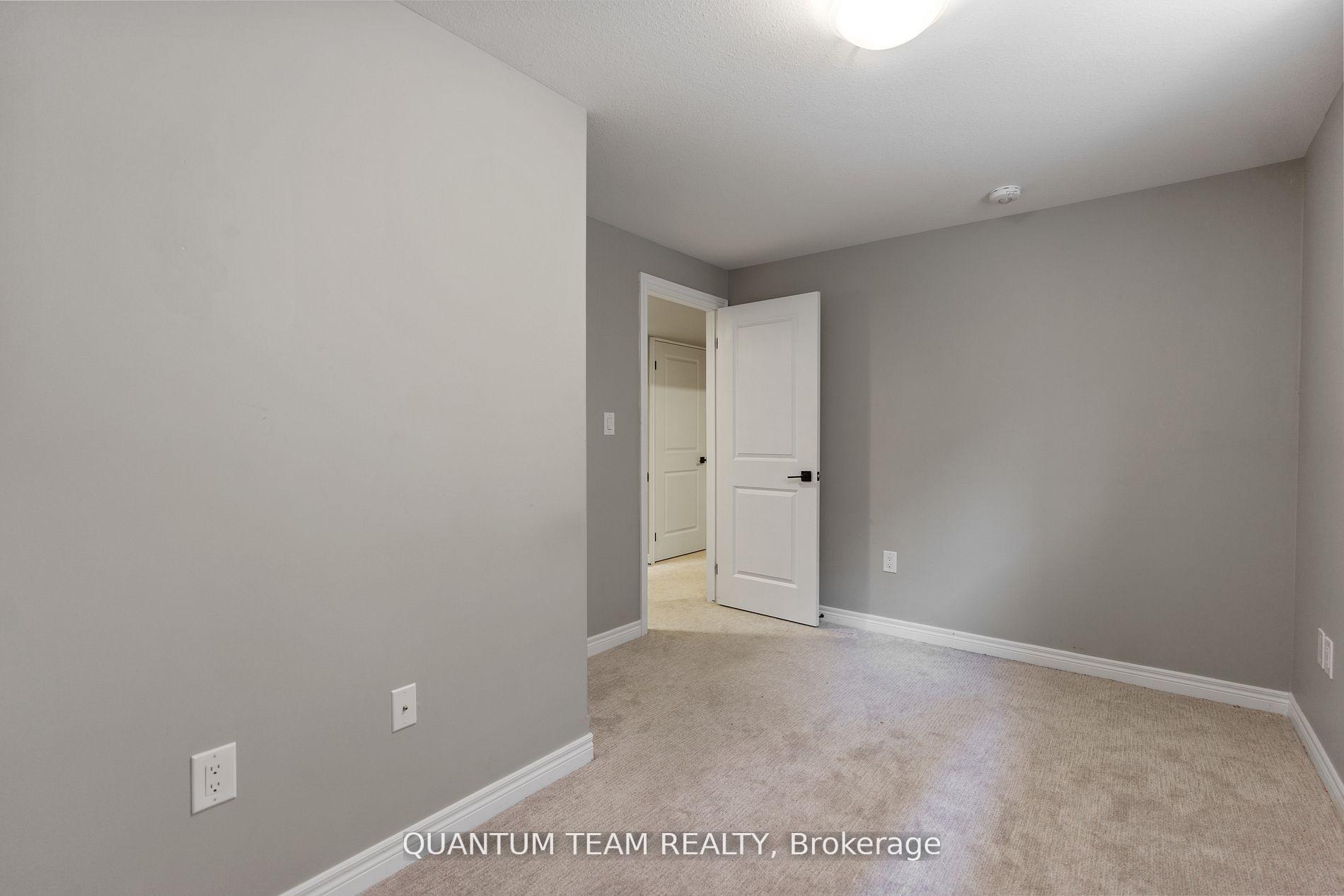 Photo 18 of 15 Laurent Avenue, Welland, Lincoln/Crowland — HOMEH