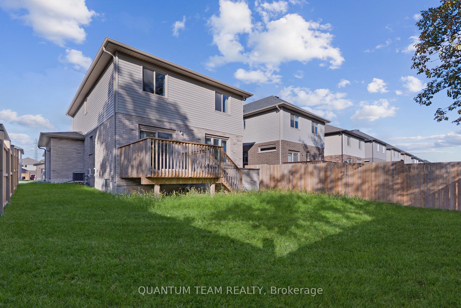 Photo 36 of 15 Laurent Avenue, Welland, Lincoln/Crowland — HOMEH