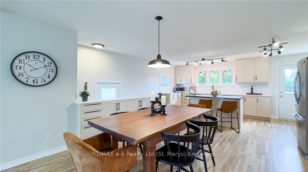 Photo 11 of 3813 Road 160, West Perth, Fullarton — HOMEH