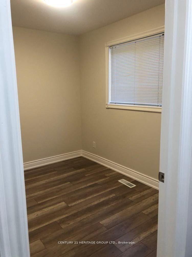 Photo 4 of Unit Main, 123 Glen Shields Avenue, Vaughan, Glen Shields — HOMEH