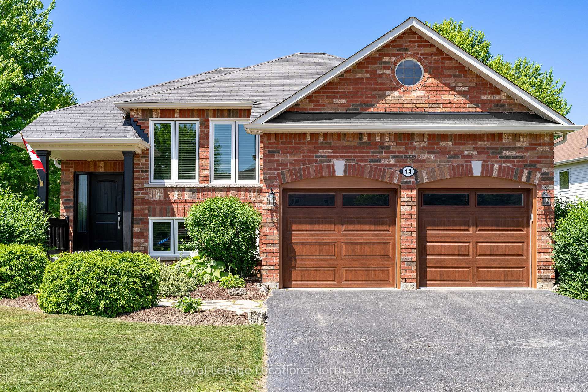 Photo 2 of 14 Middleport Drive, Wasaga Beach — HOMEH