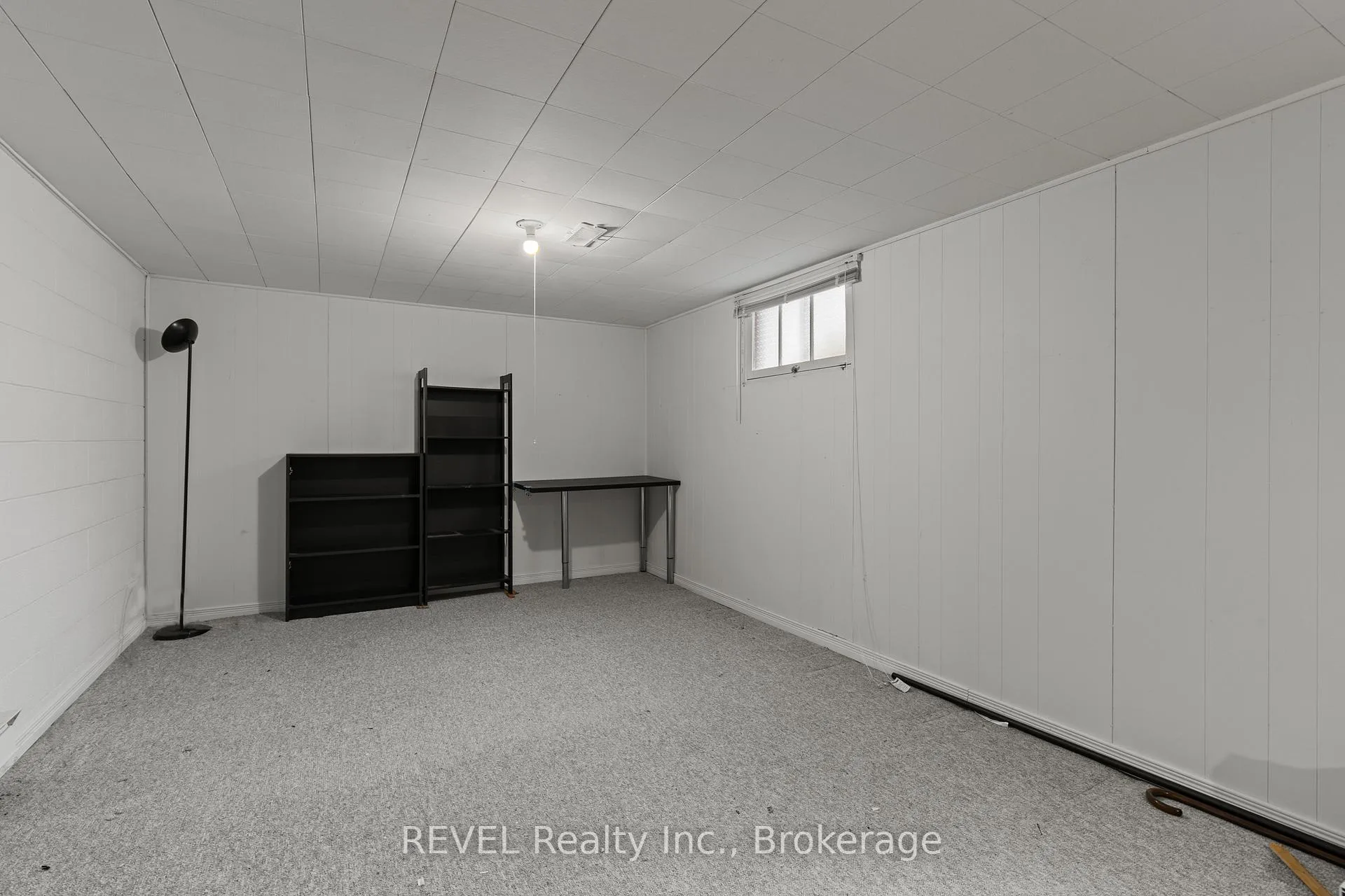 Photo 21 of 203 Kilgour Avenue, Welland, Broadway — HOMEH