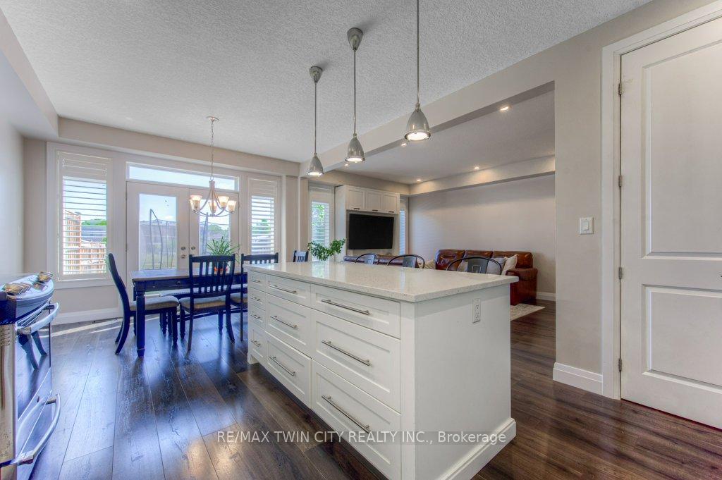Photo 16 of 302 Ginseng Street, Waterloo — HOMEH