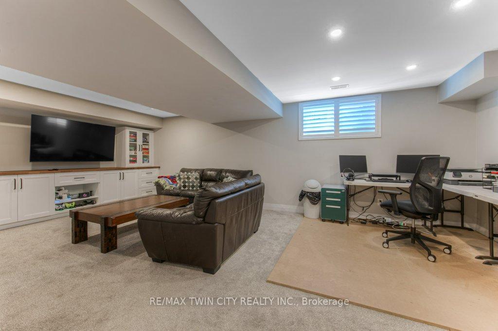 Photo 35 of 302 Ginseng Street, Waterloo — HOMEH