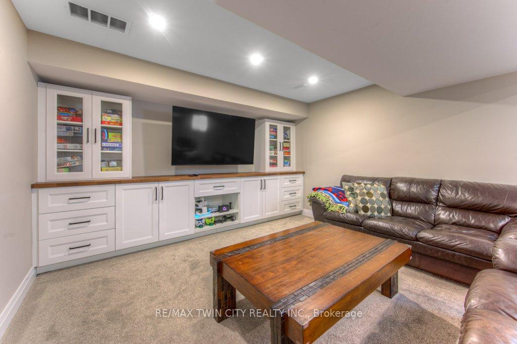 Photo 37 of 302 Ginseng Street, Waterloo — HOMEH
