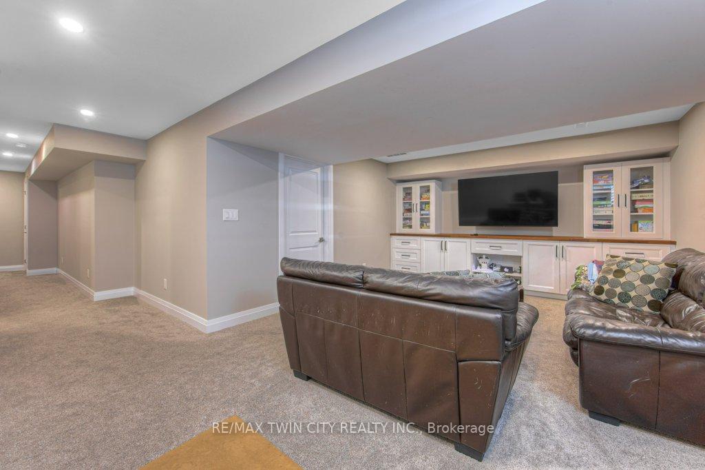 Photo 38 of 302 Ginseng Street, Waterloo — HOMEH