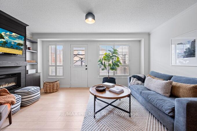 Photo 3 of 78 Keystar Court, Vaughan, Vellore Village — HOMEH