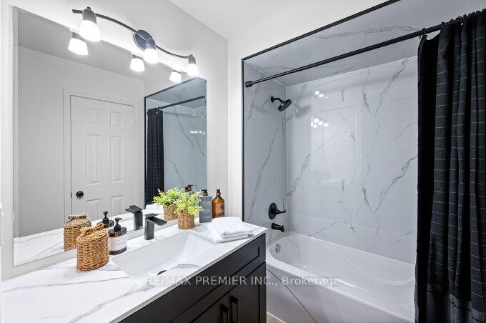 Photo 19 of 78 Keystar Court, Vaughan, Vellore Village — HOMEH