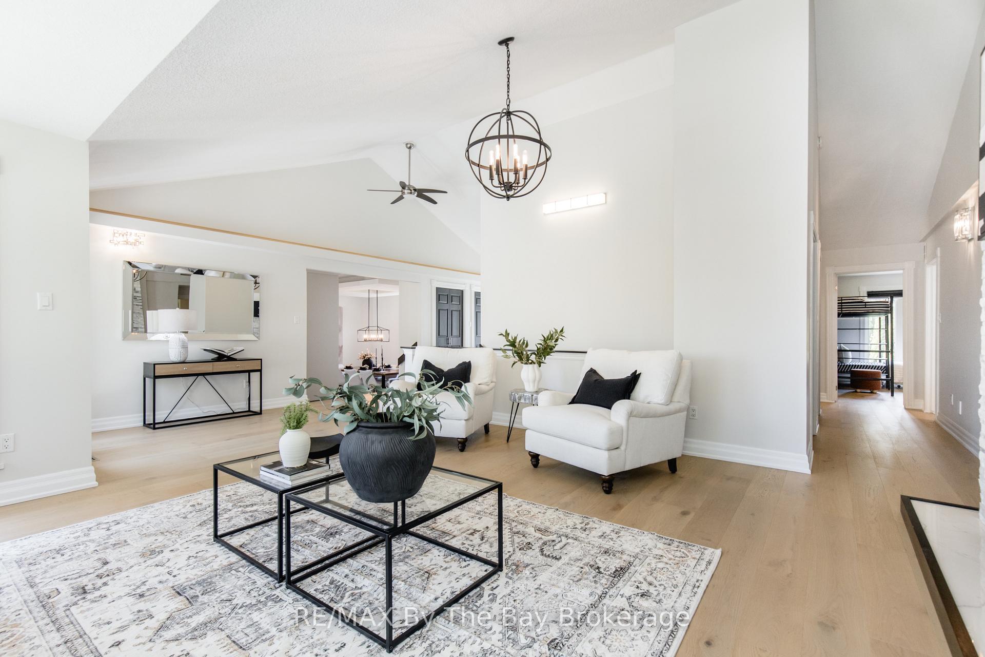 Photo 7 of 25 Britton Court, Wasaga Beach — HOMEH