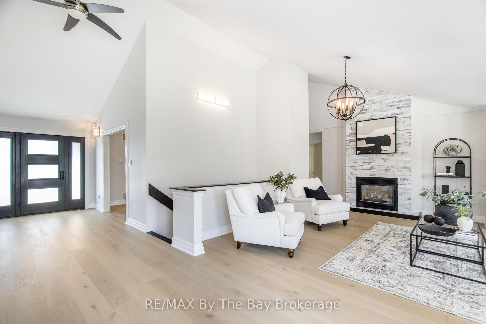 Photo 9 of 25 Britton Court, Wasaga Beach — HOMEH