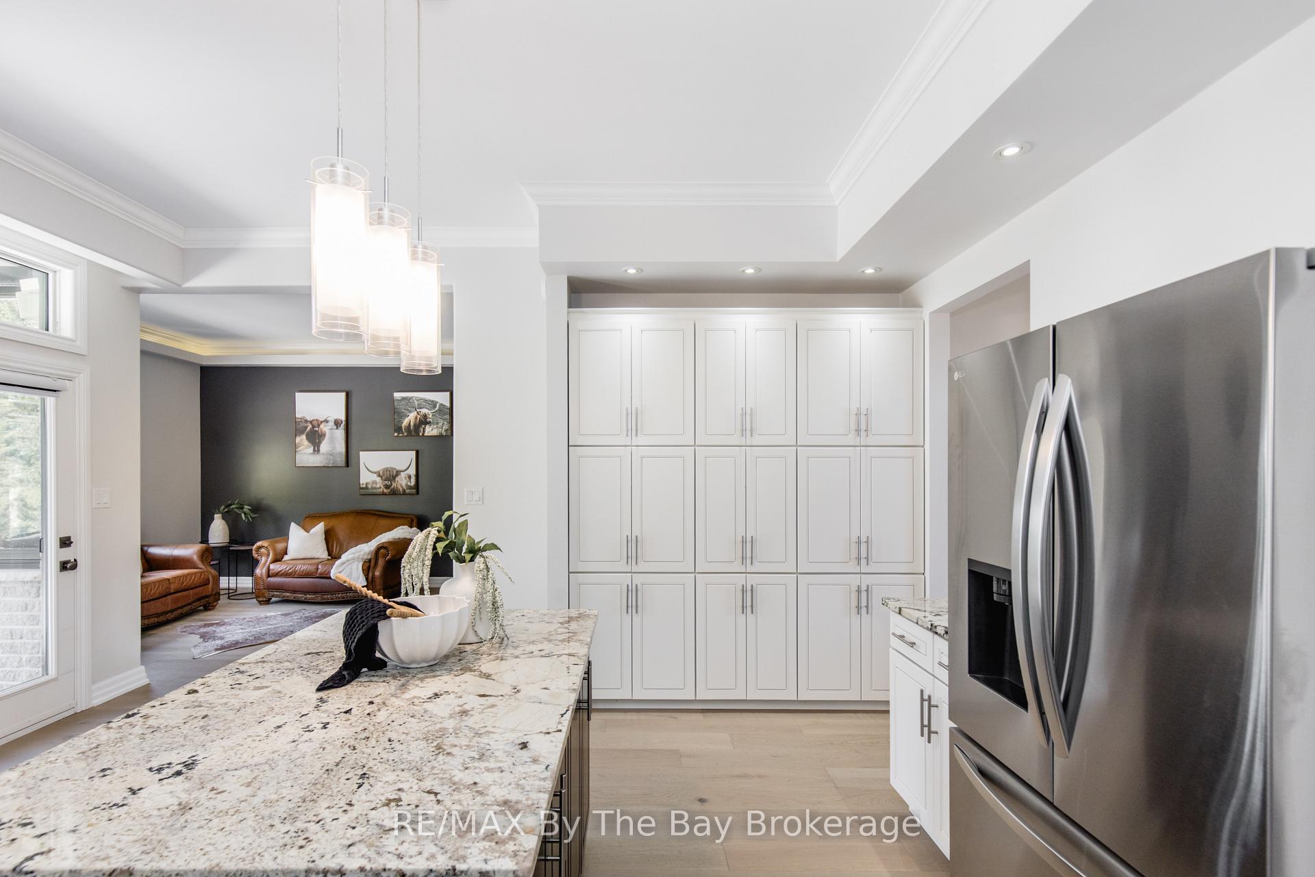 Photo 15 of 25 Britton Court, Wasaga Beach — HOMEH