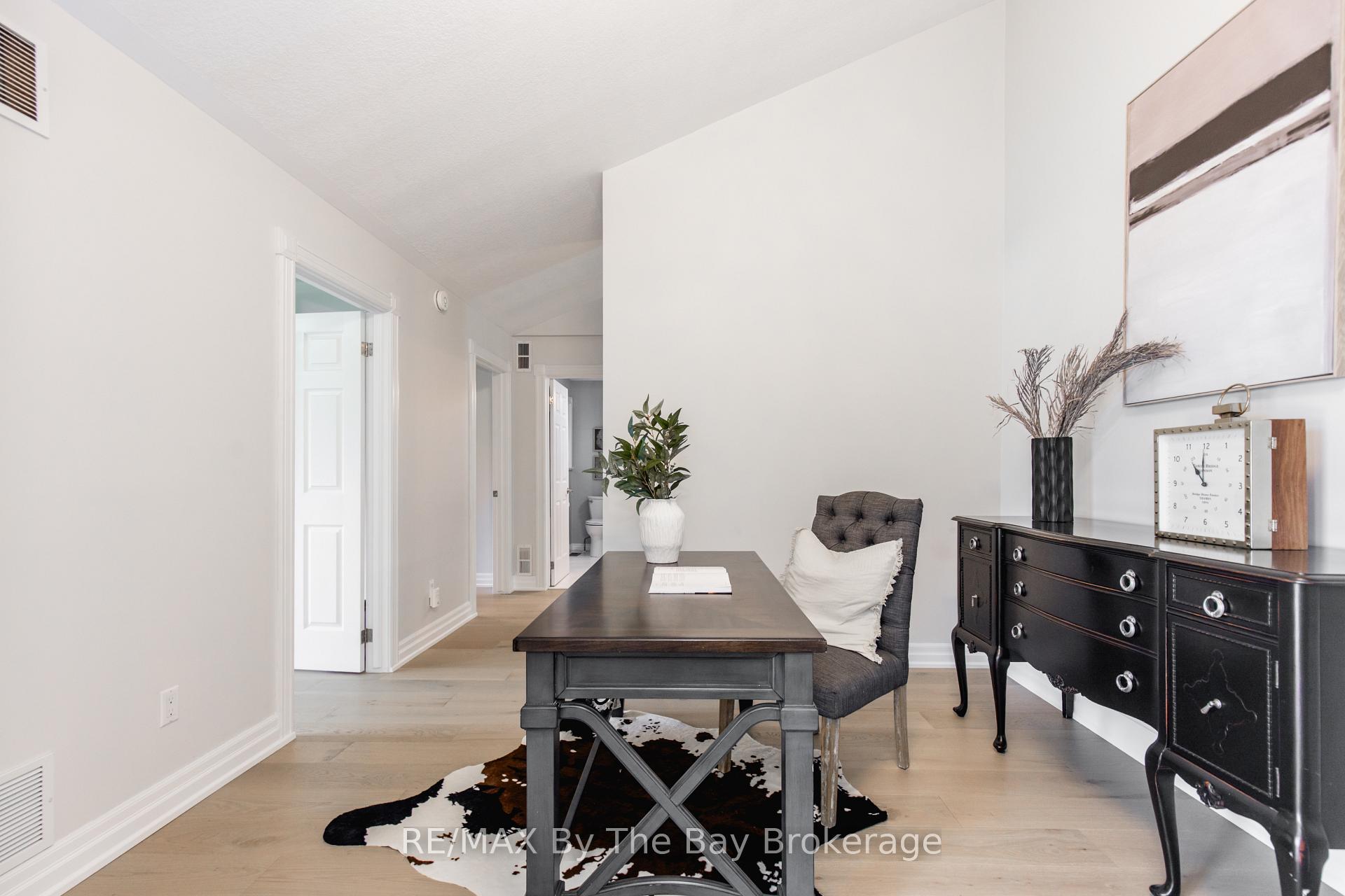 Photo 21 of 25 Britton Court, Wasaga Beach — HOMEH
