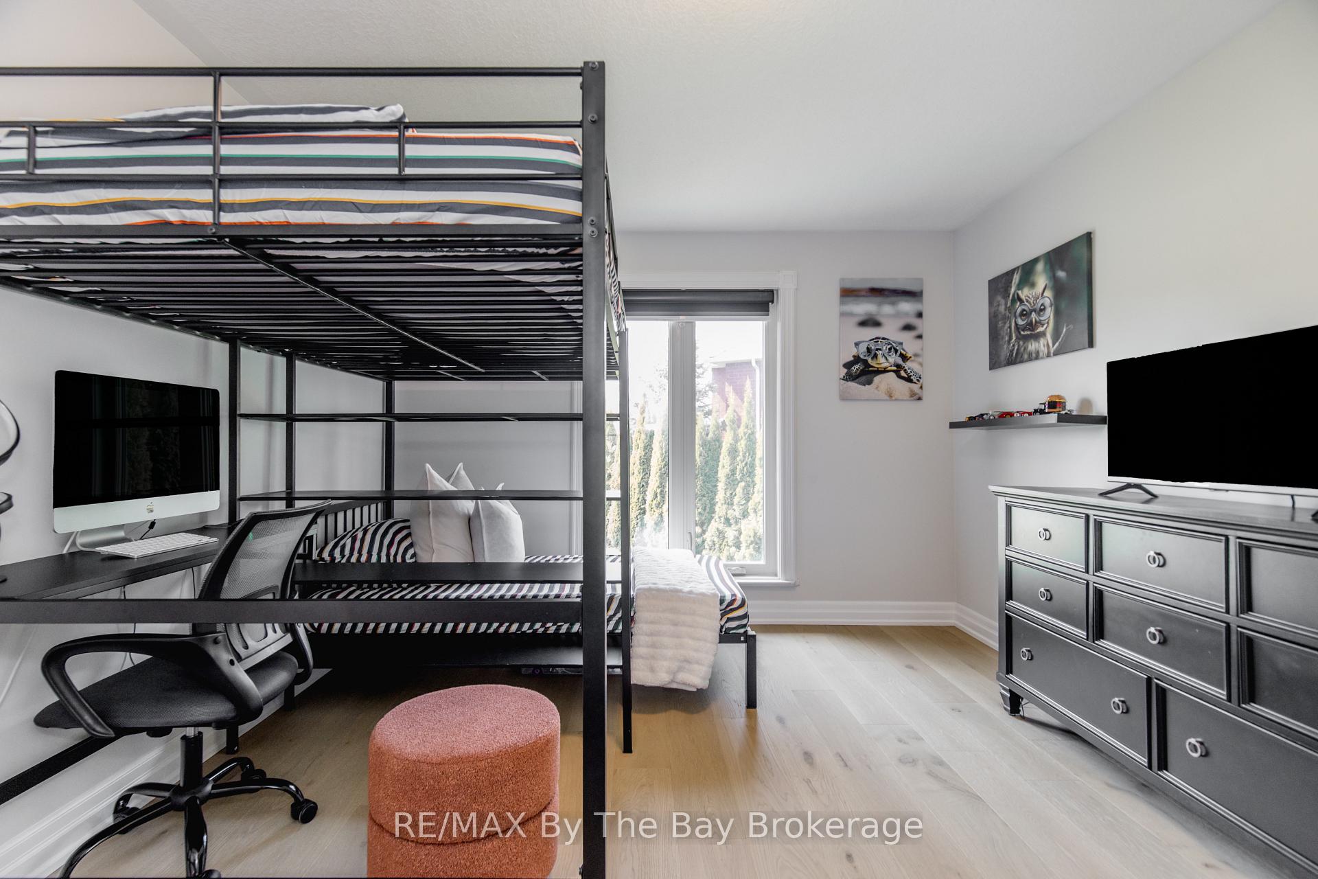 Photo 24 of 25 Britton Court, Wasaga Beach — HOMEH