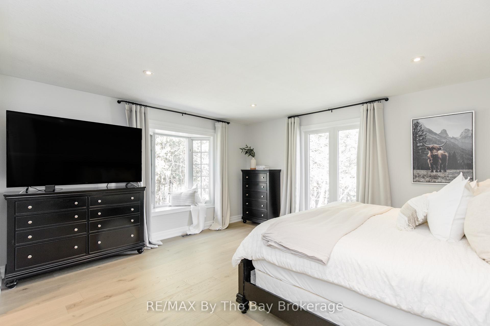 Photo 26 of 25 Britton Court, Wasaga Beach — HOMEH