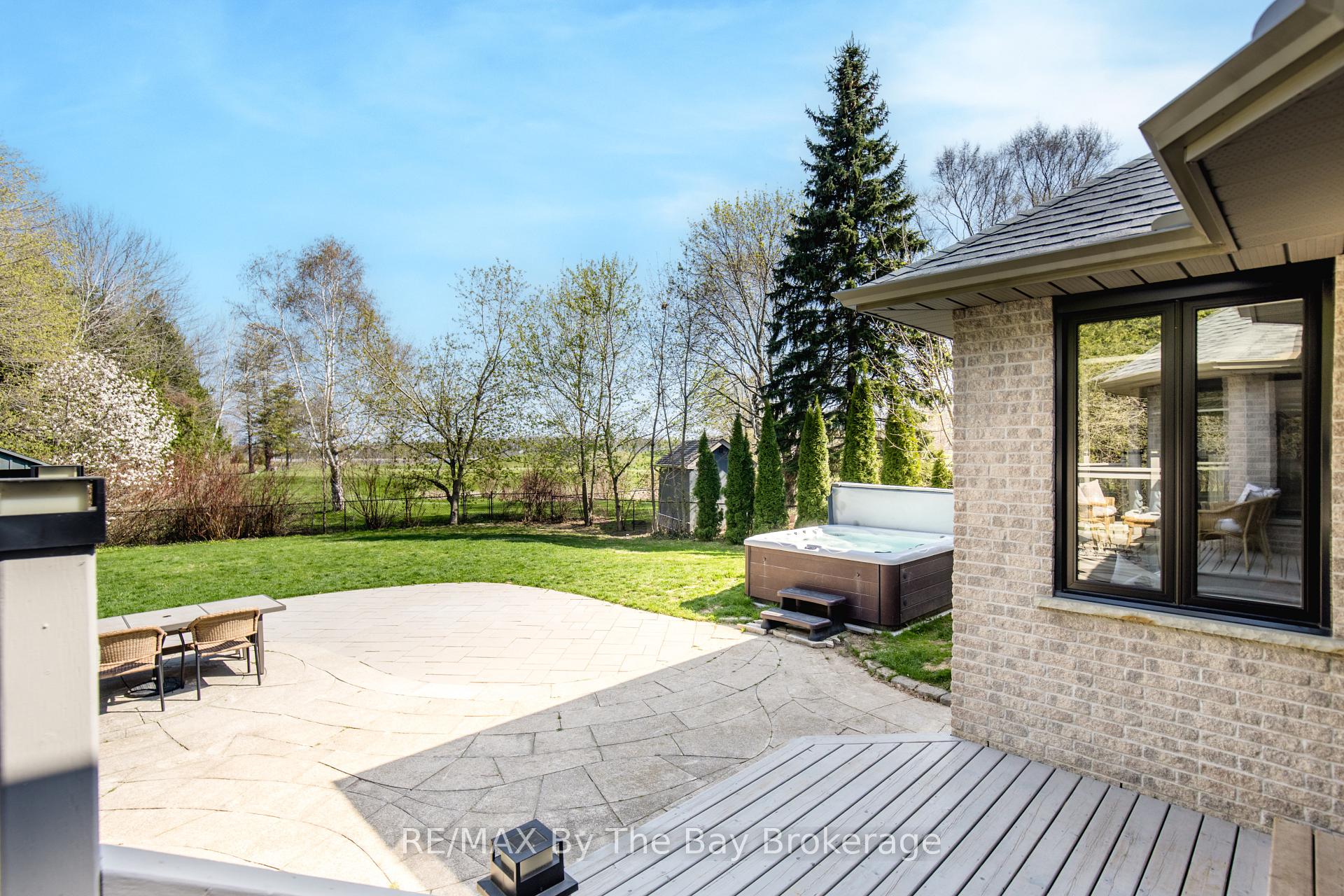 Photo 45 of 25 Britton Court, Wasaga Beach — HOMEH