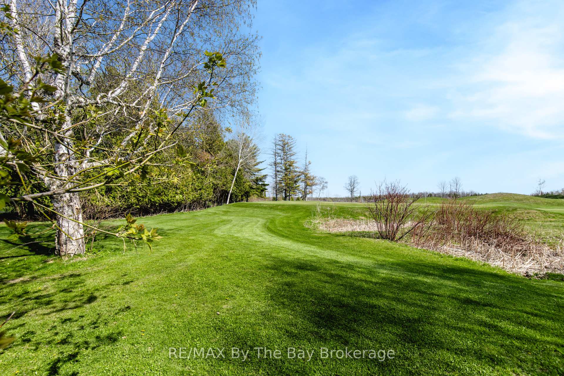Photo 48 of 25 Britton Court, Wasaga Beach — HOMEH