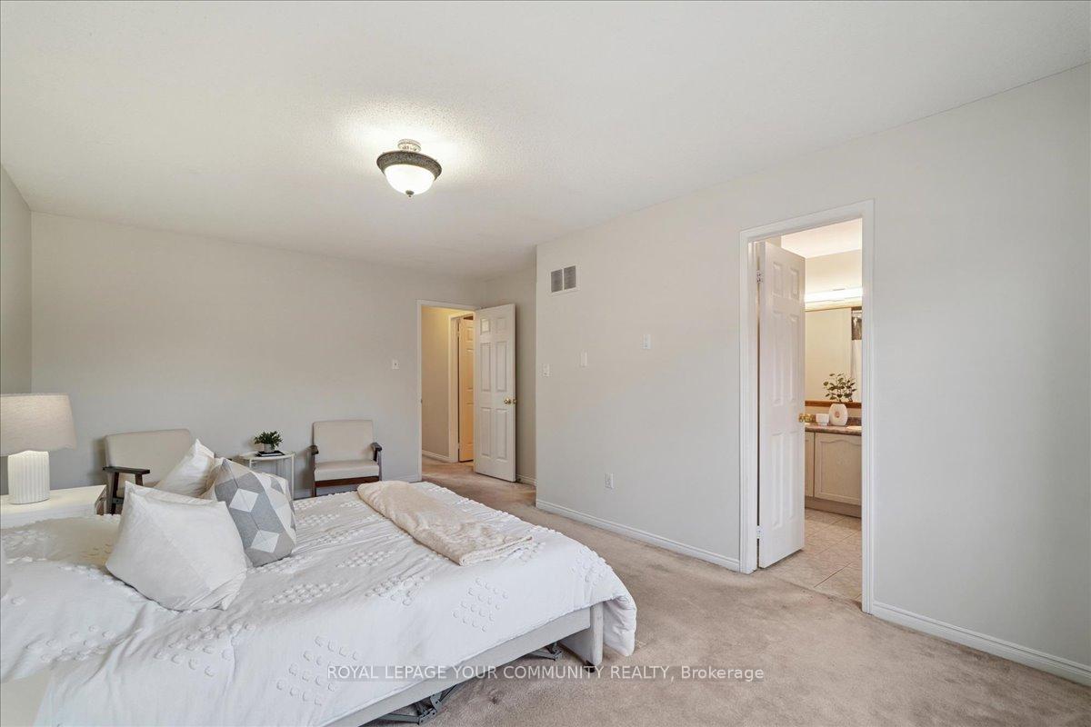 Photo 15 of 35 Timberview Drive, Vaughan, Patterson — HOMEH