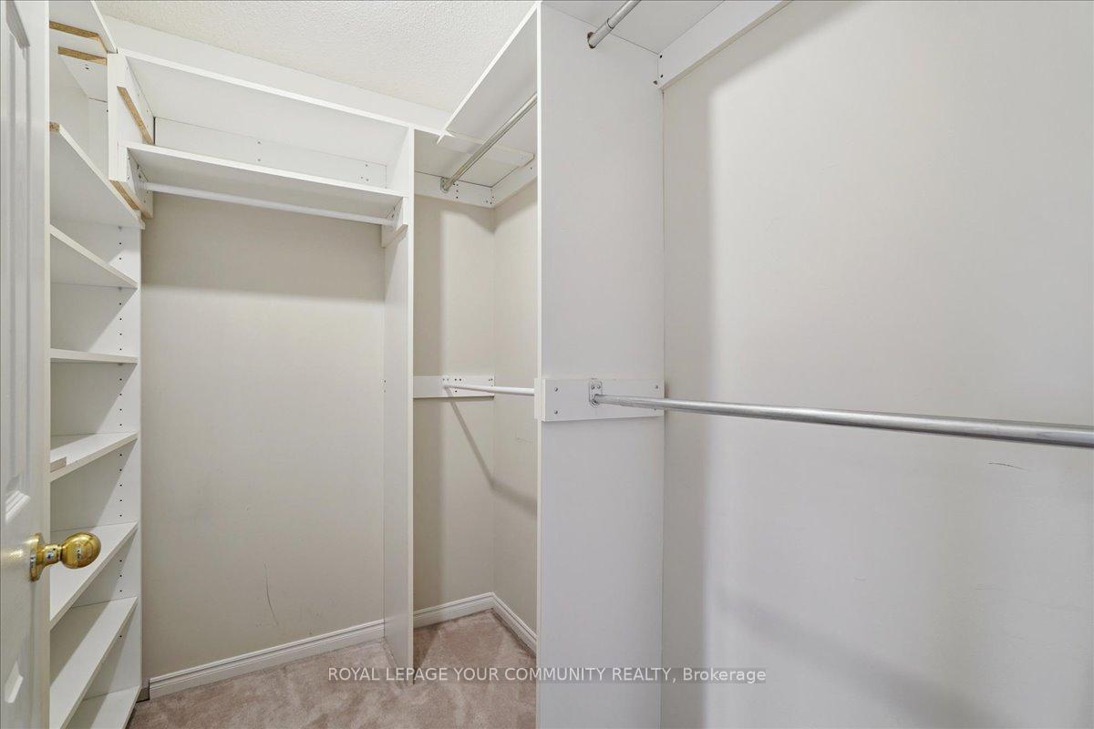 Photo 17 of 35 Timberview Drive, Vaughan, Patterson — HOMEH