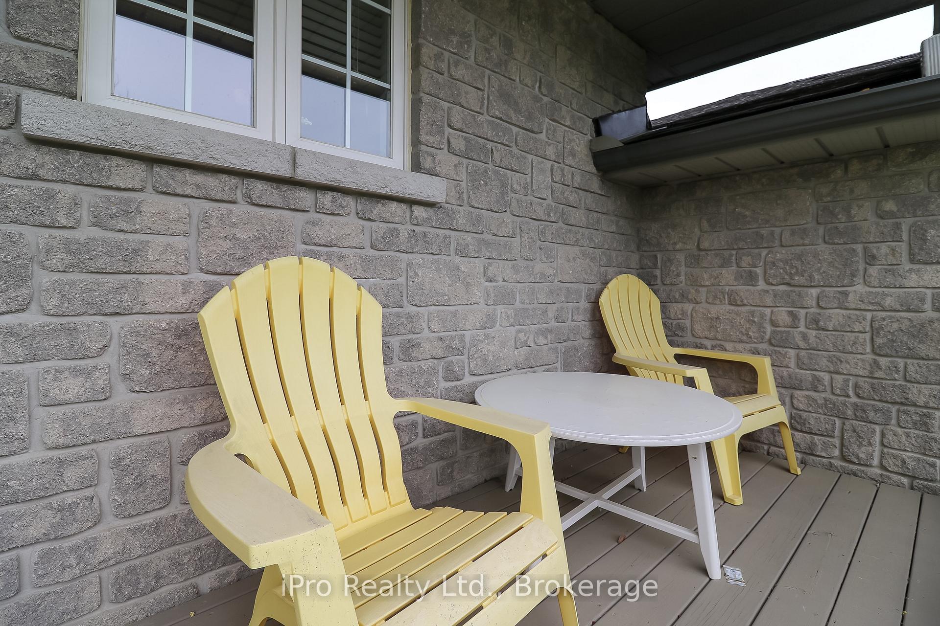 Photo 6 of 16 Martyn Drive, Wasaga Beach — HOMEH