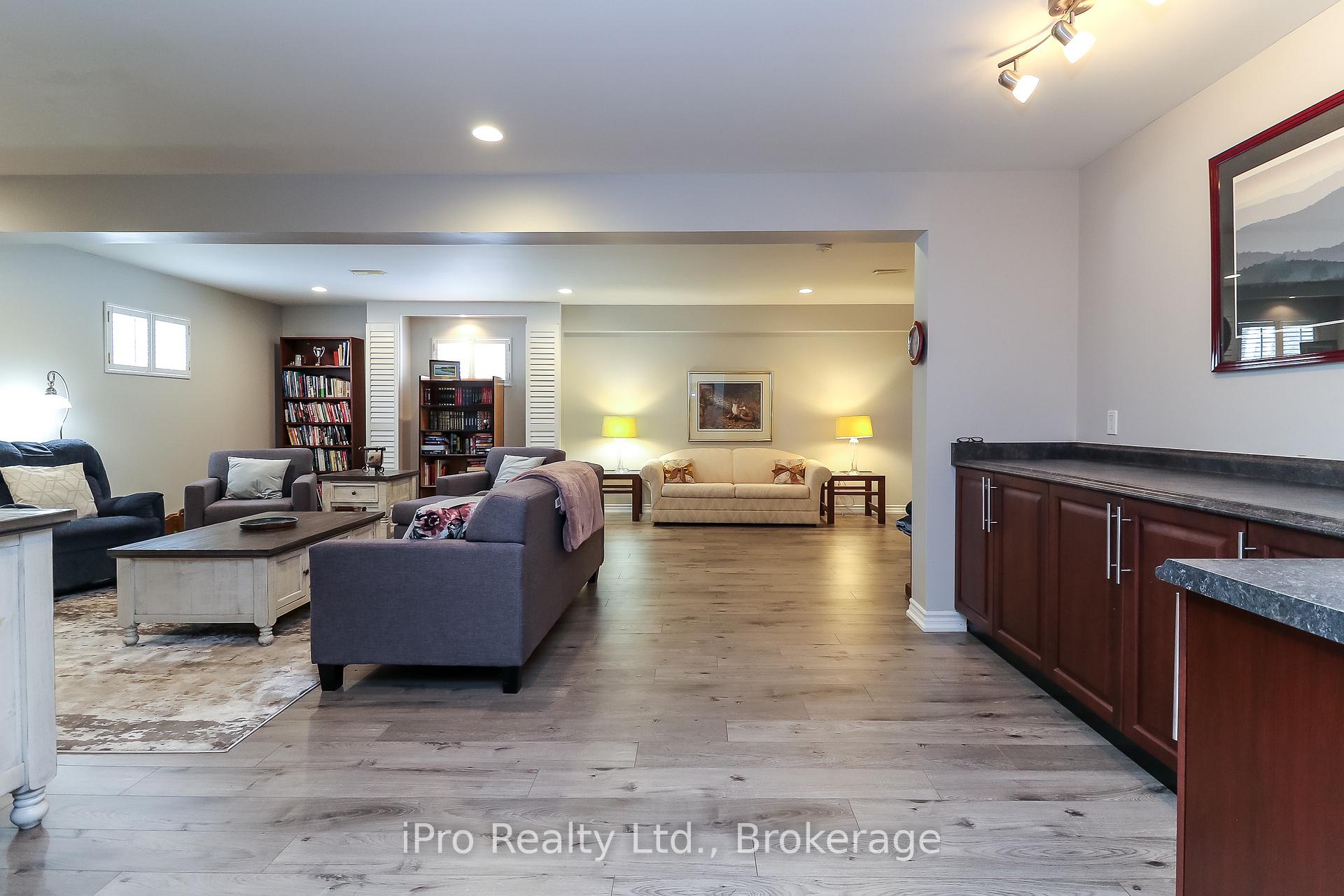 Photo 26 of 16 Martyn Drive, Wasaga Beach — HOMEH