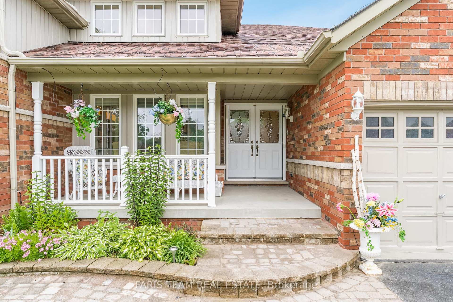 Photo 4 of 106 Royal Beech Drive, Wasaga Beach — HOMEH