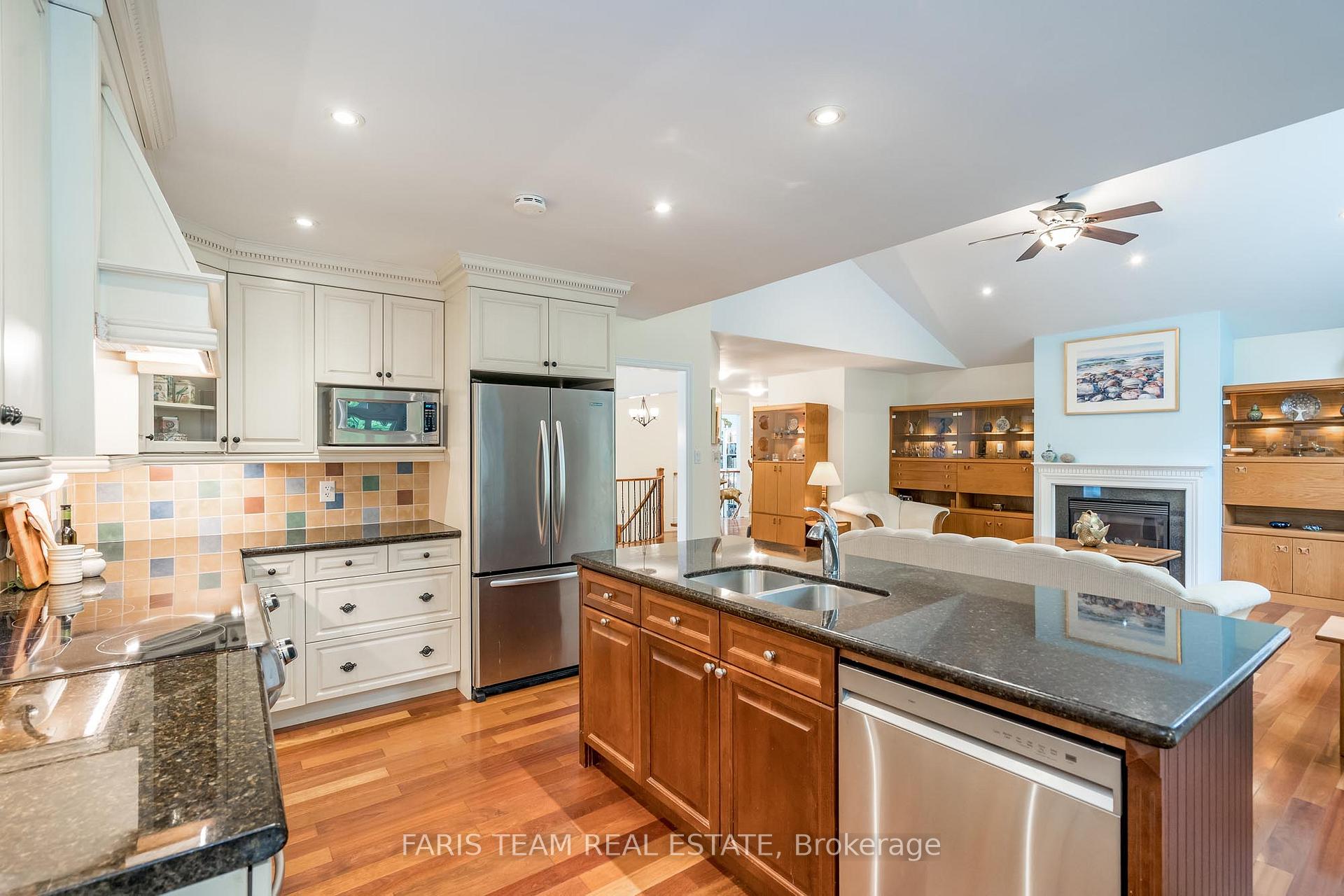 Photo 8 of 106 Royal Beech Drive, Wasaga Beach — HOMEH