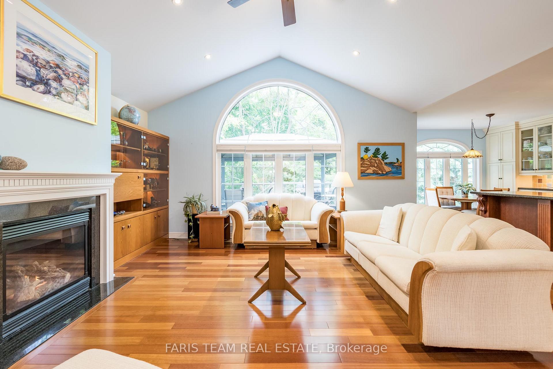 Photo 14 of 106 Royal Beech Drive, Wasaga Beach — HOMEH