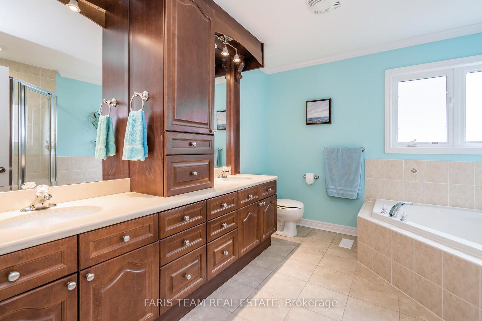 Photo 19 of 106 Royal Beech Drive, Wasaga Beach — HOMEH