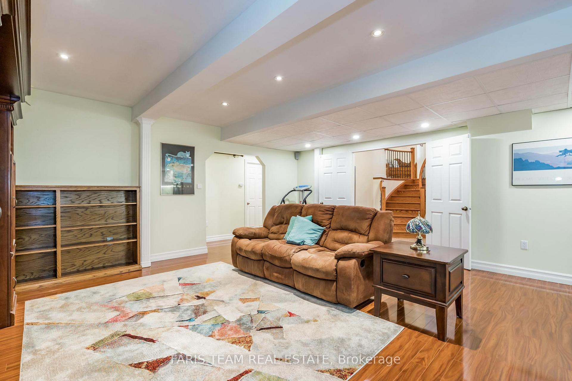 Photo 28 of 106 Royal Beech Drive, Wasaga Beach — HOMEH