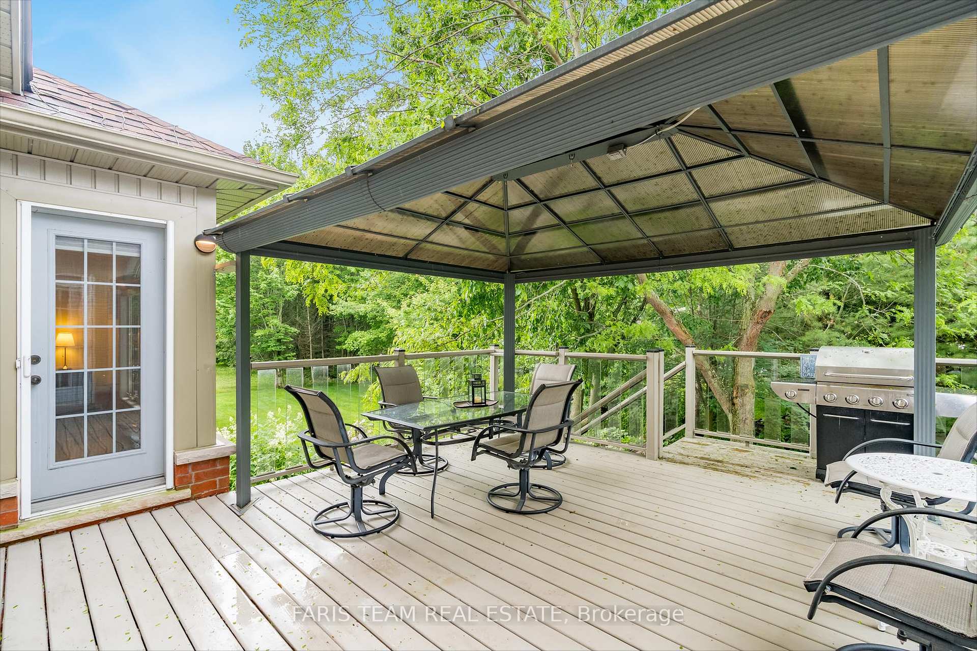 Photo 35 of 106 Royal Beech Drive, Wasaga Beach — HOMEH