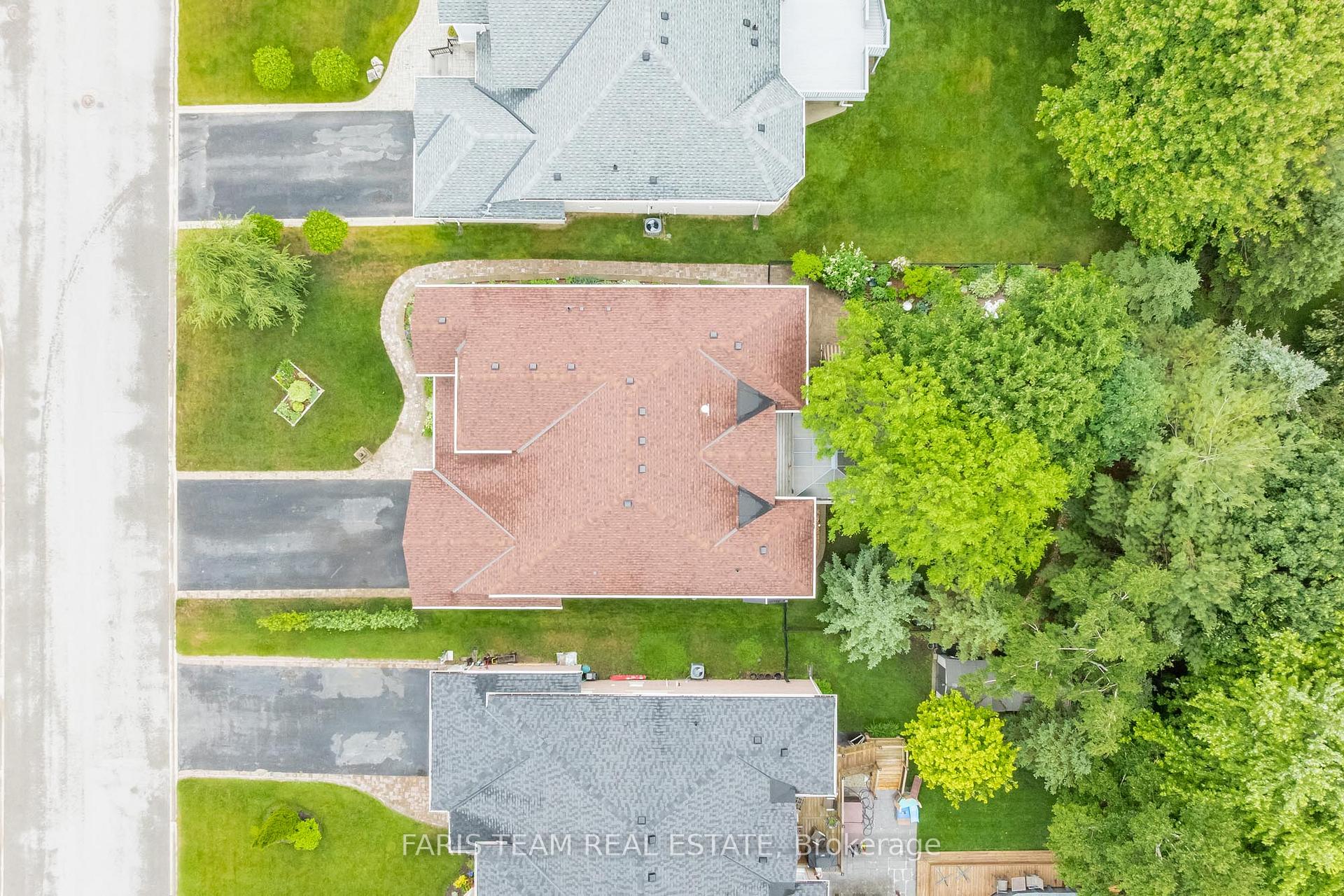 Photo 44 of 106 Royal Beech Drive, Wasaga Beach — HOMEH