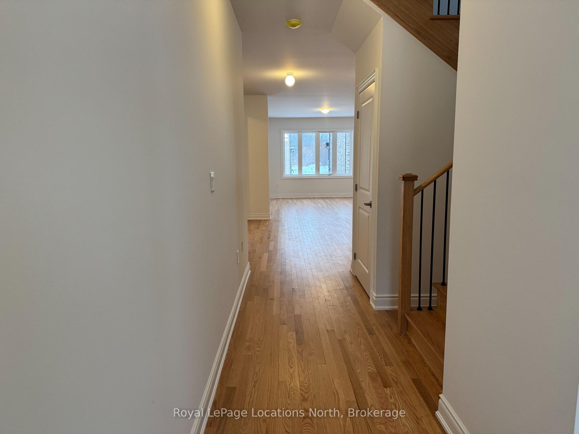Photo 2 of 7 Amber Drive, Wasaga Beach — HOMEH