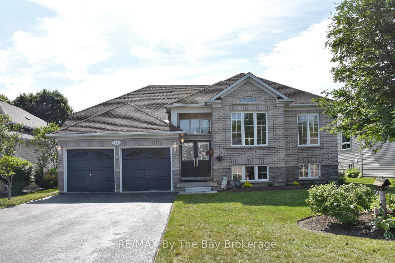 Photo 1 of 95 Royal Beech Drive, Wasaga Beach — HOMEH