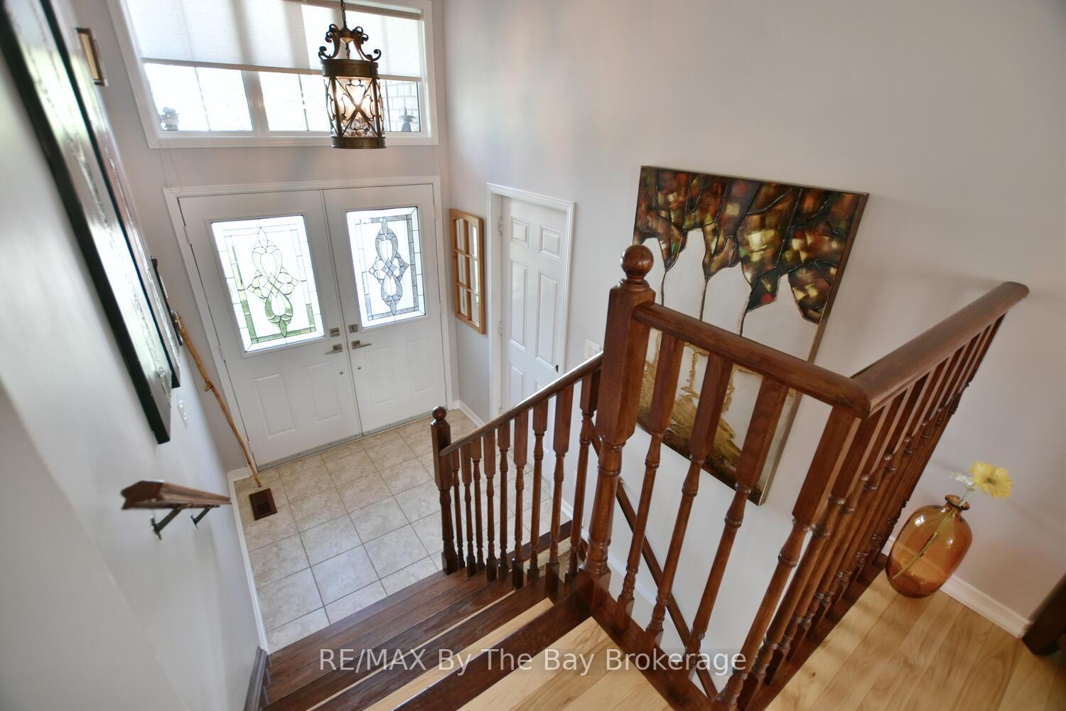 Photo 8 of 95 Royal Beech Drive, Wasaga Beach — HOMEH