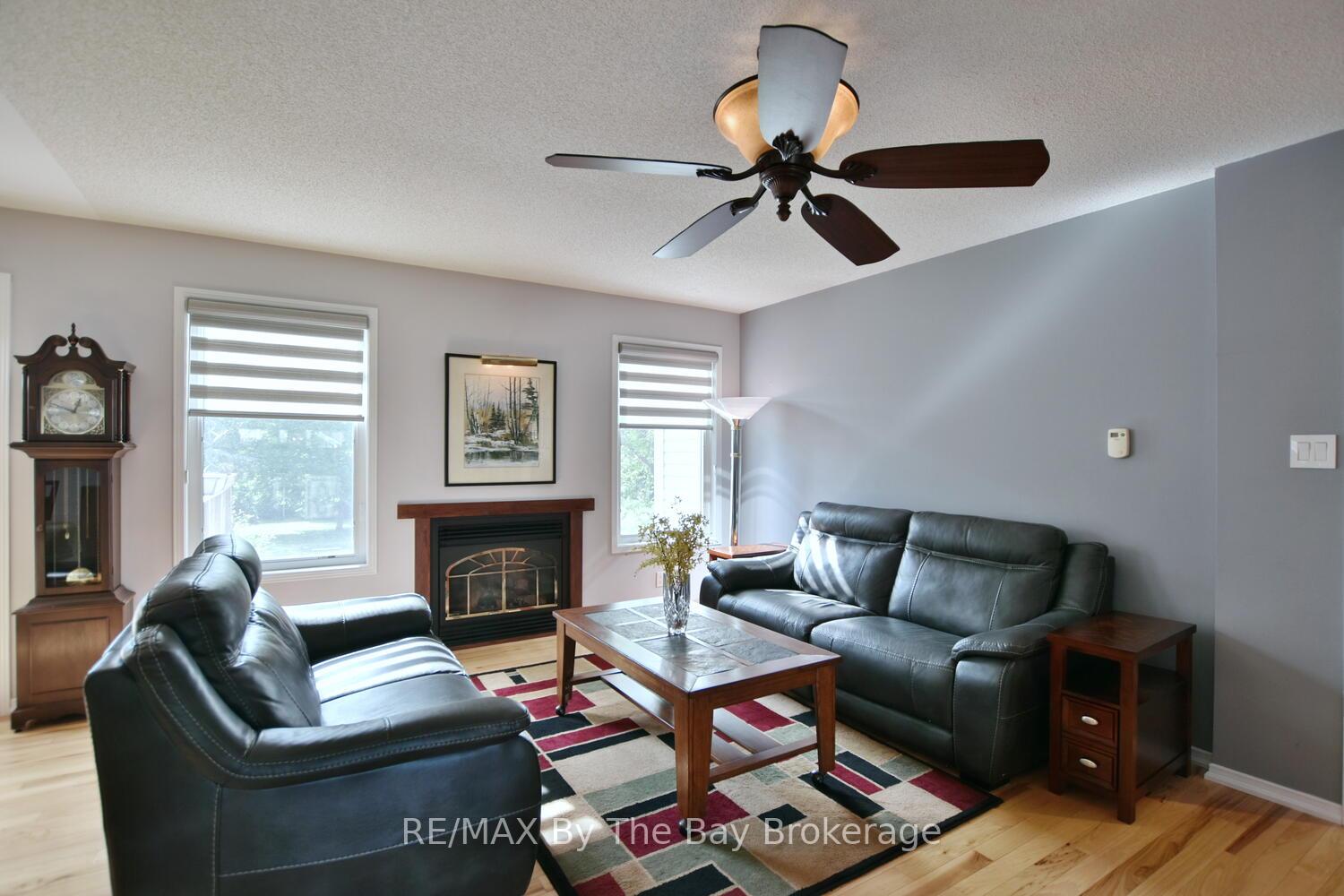 Photo 10 of 95 Royal Beech Drive, Wasaga Beach — HOMEH