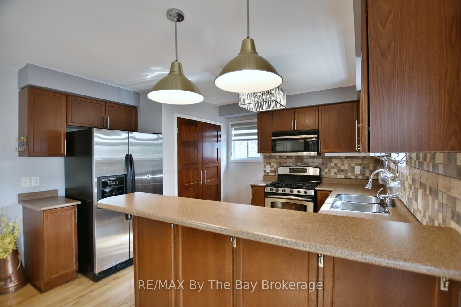 Photo 13 of 95 Royal Beech Drive, Wasaga Beach — HOMEH