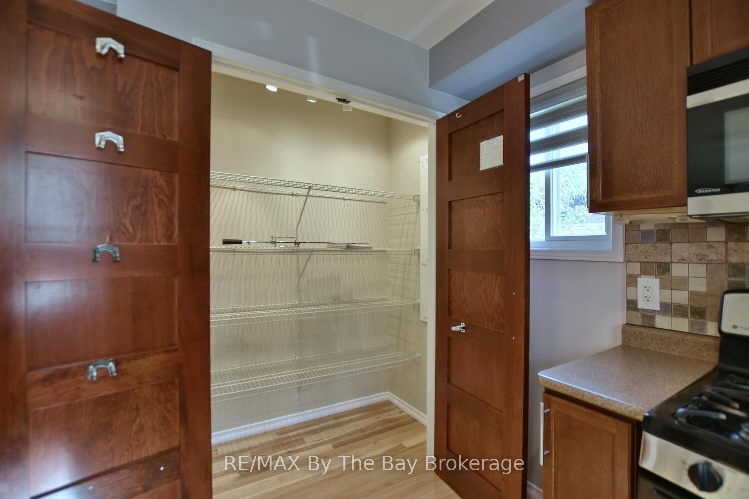 Photo 14 of 95 Royal Beech Drive, Wasaga Beach — HOMEH