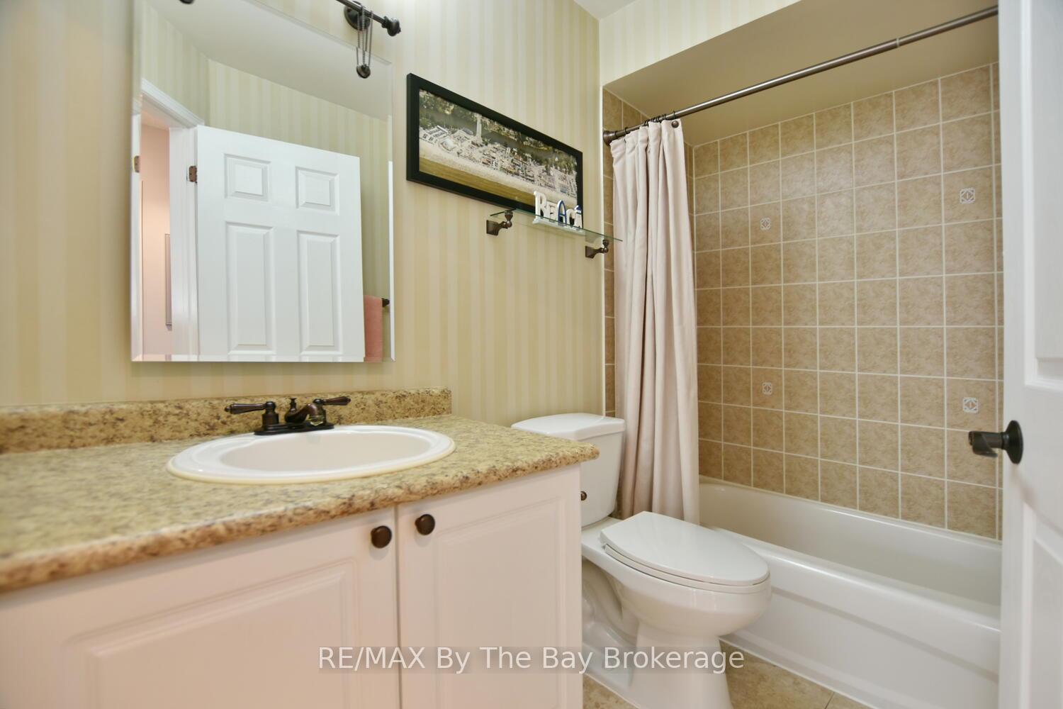 Photo 20 of 95 Royal Beech Drive, Wasaga Beach — HOMEH