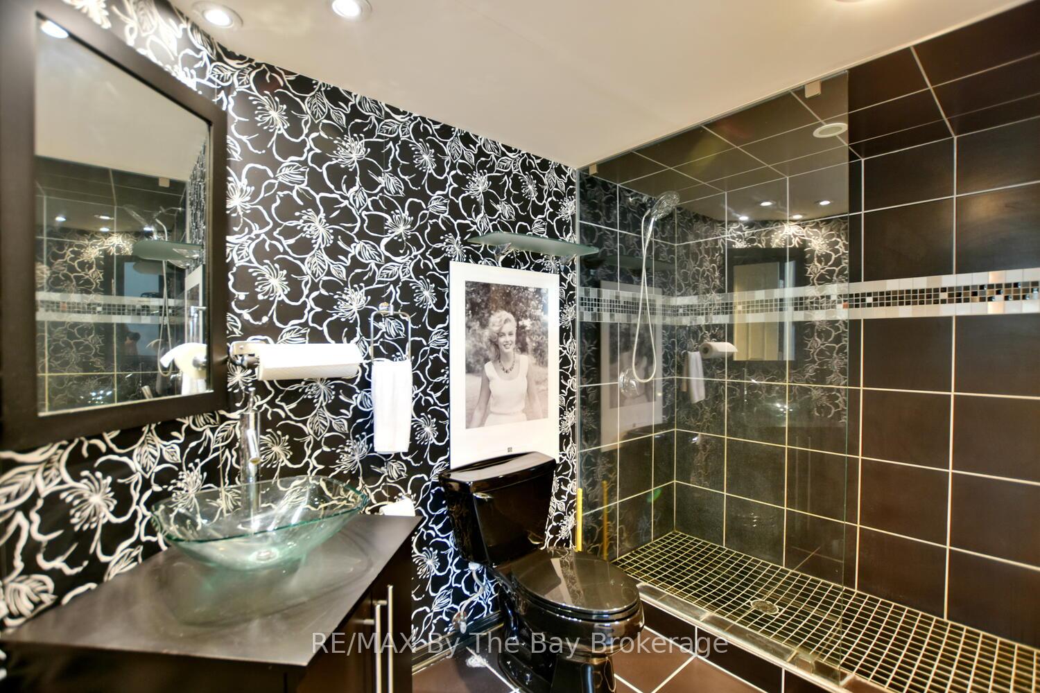 Photo 25 of 95 Royal Beech Drive, Wasaga Beach — HOMEH