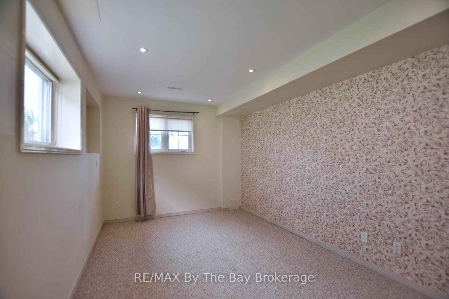 Photo 27 of 95 Royal Beech Drive, Wasaga Beach — HOMEH