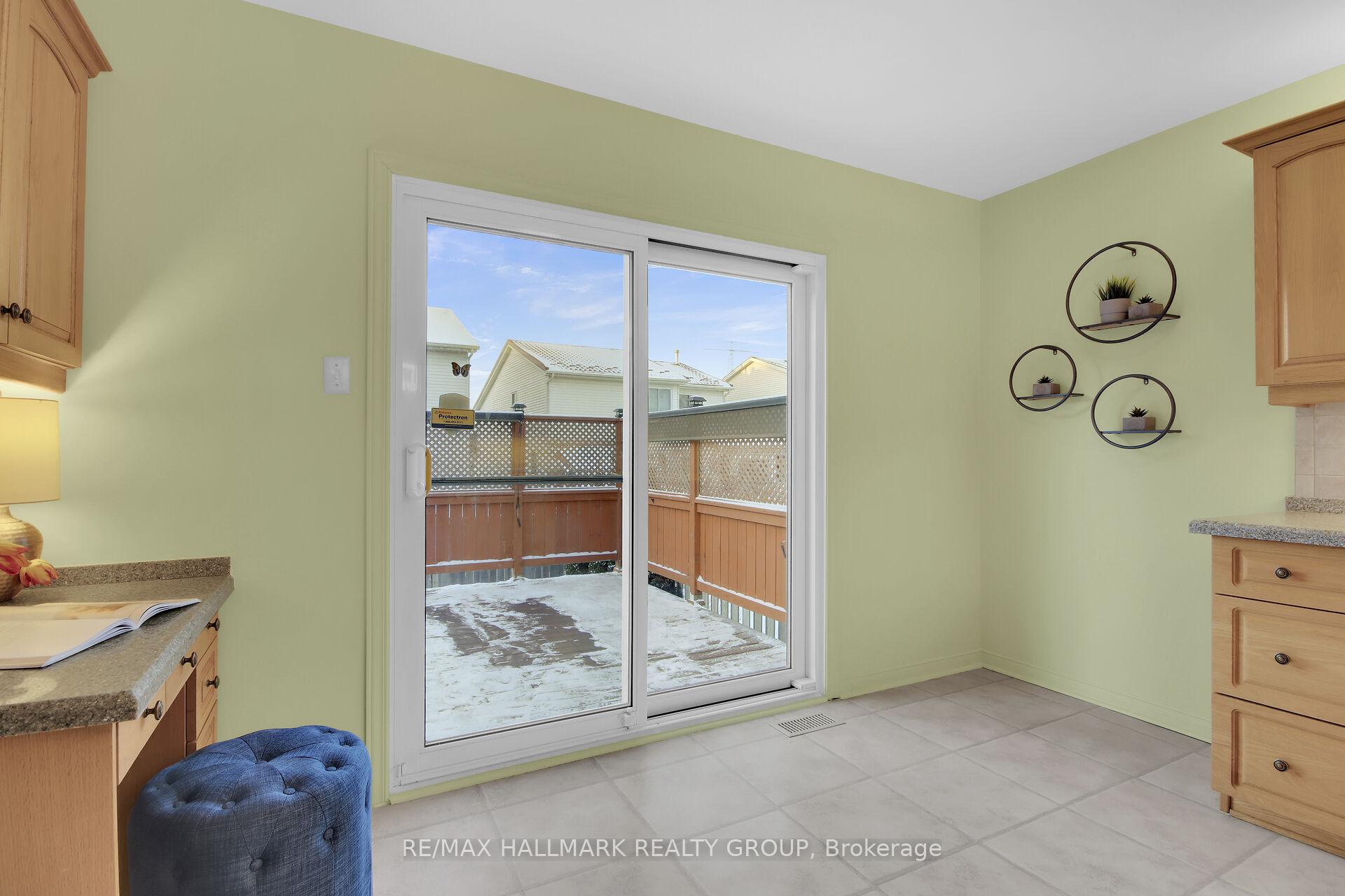 Photo 14 of 32 Forestview Crescent, Ottawa, Westcliffe Estates — HOMEH