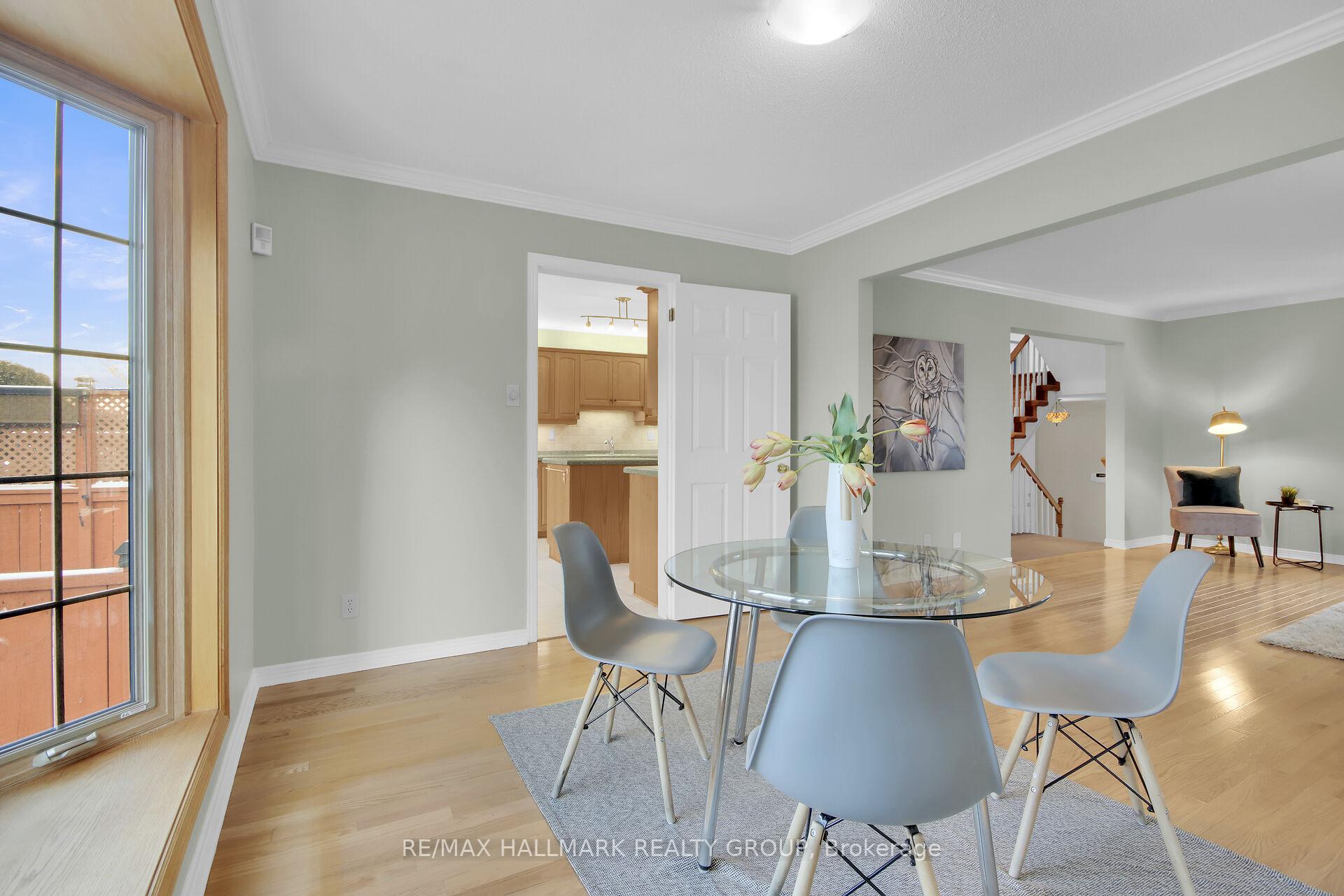 Photo 17 of 32 Forestview Crescent, Ottawa, Westcliffe Estates — HOMEH