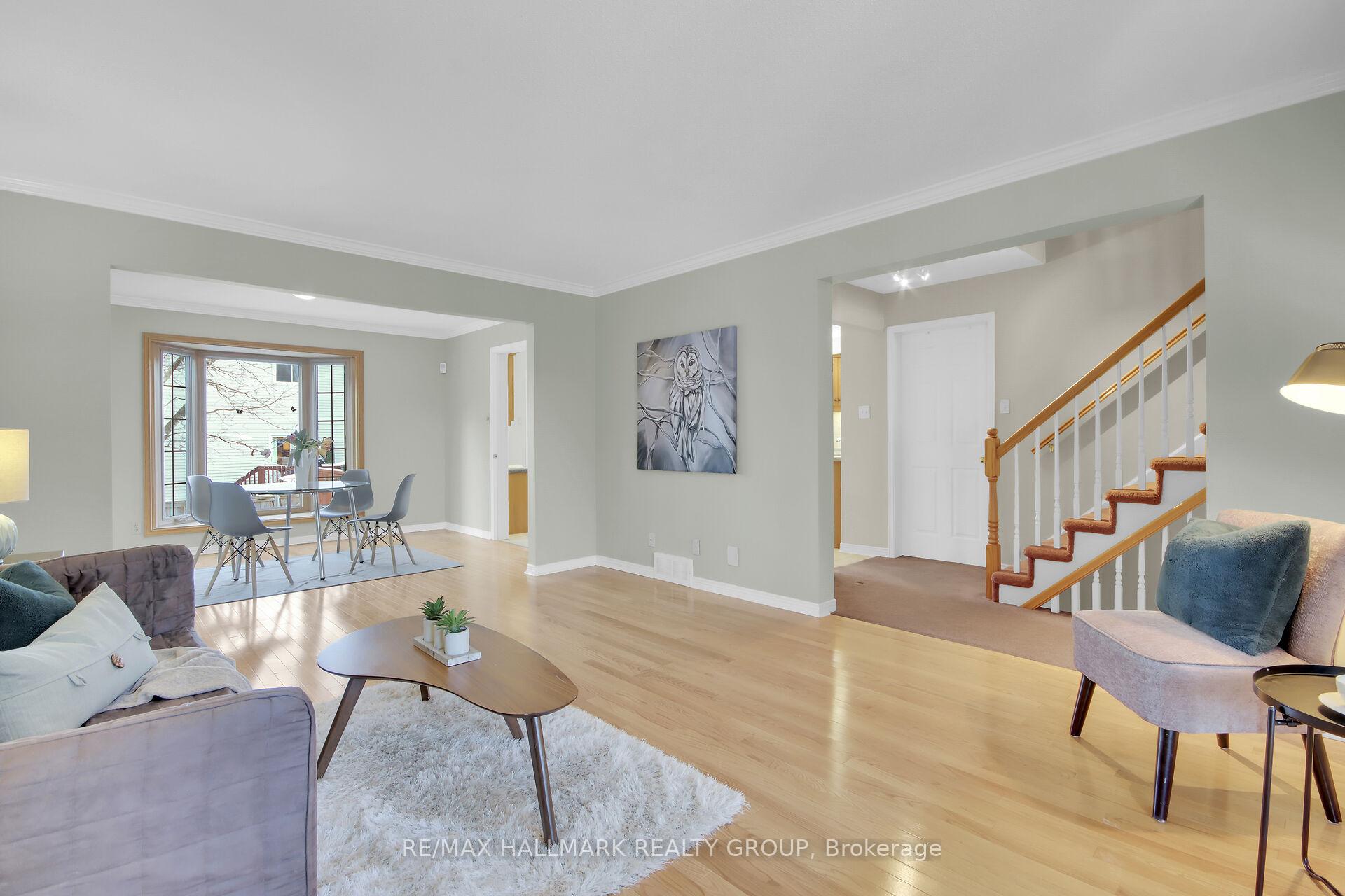 Photo 16 of 32 Forestview Crescent, Ottawa, Westcliffe Estates — HOMEH