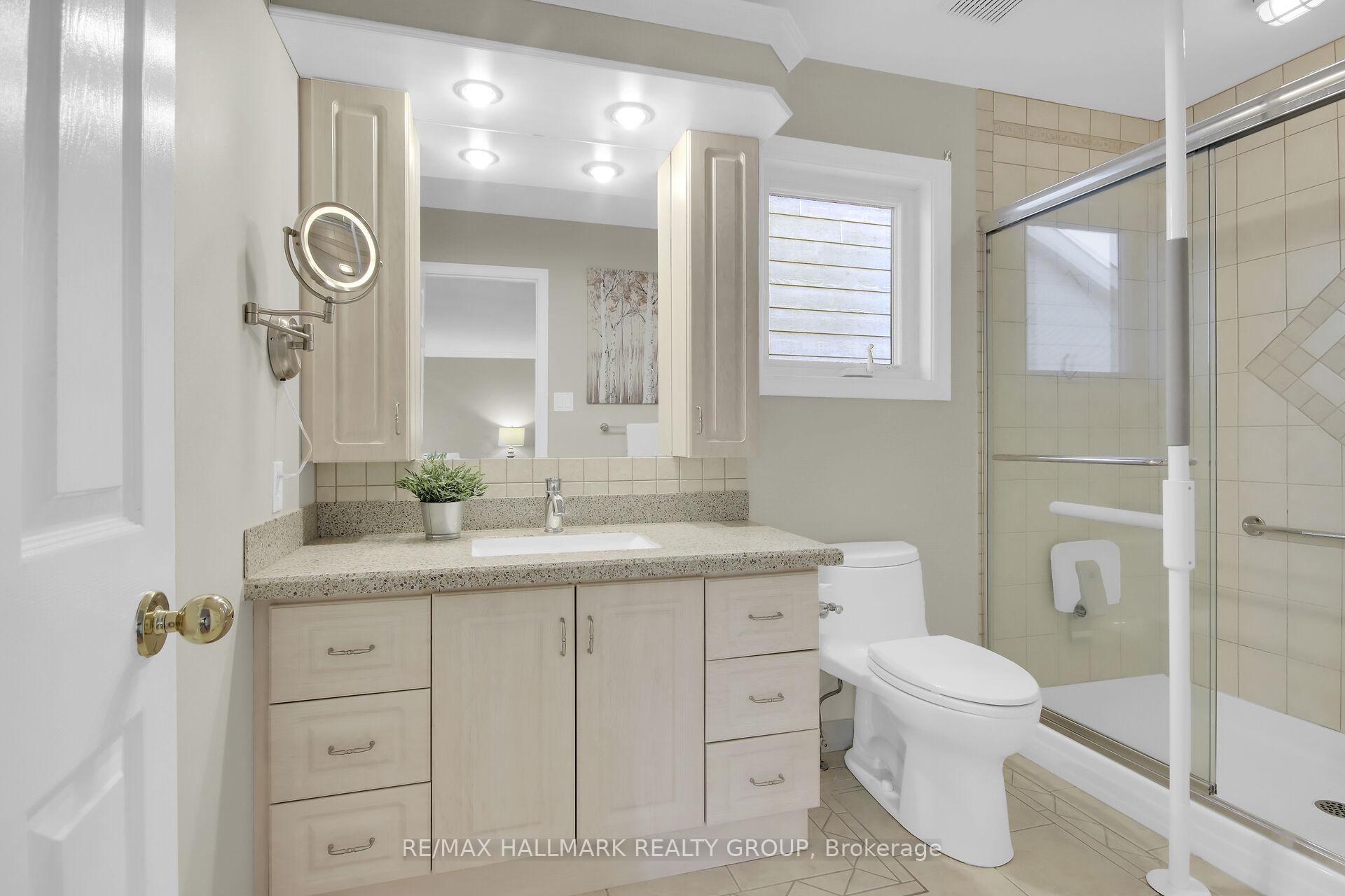 Photo 26 of 32 Forestview Crescent, Ottawa, Westcliffe Estates — HOMEH