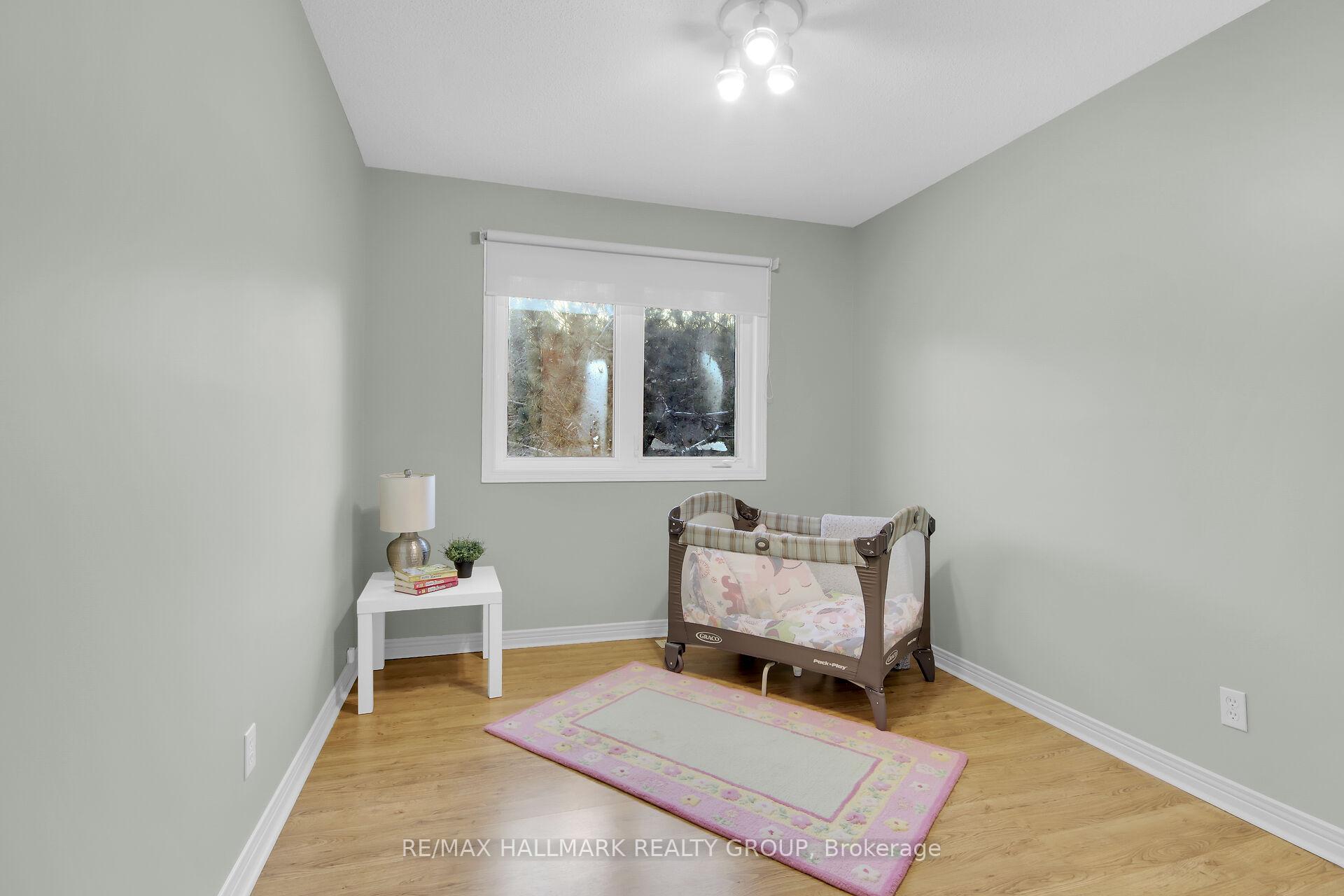 Photo 29 of 32 Forestview Crescent, Ottawa, Westcliffe Estates — HOMEH