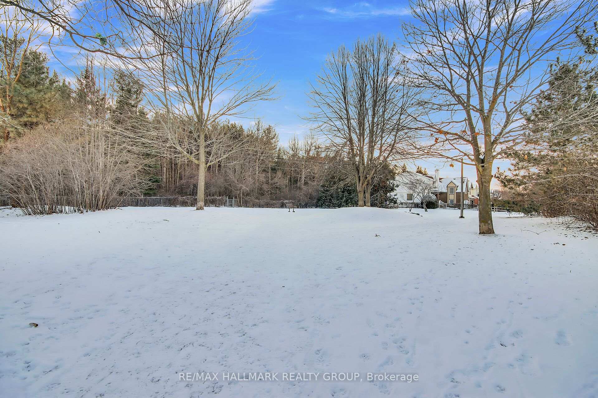 Photo 36 of 32 Forestview Crescent, Ottawa, Westcliffe Estates — HOMEH