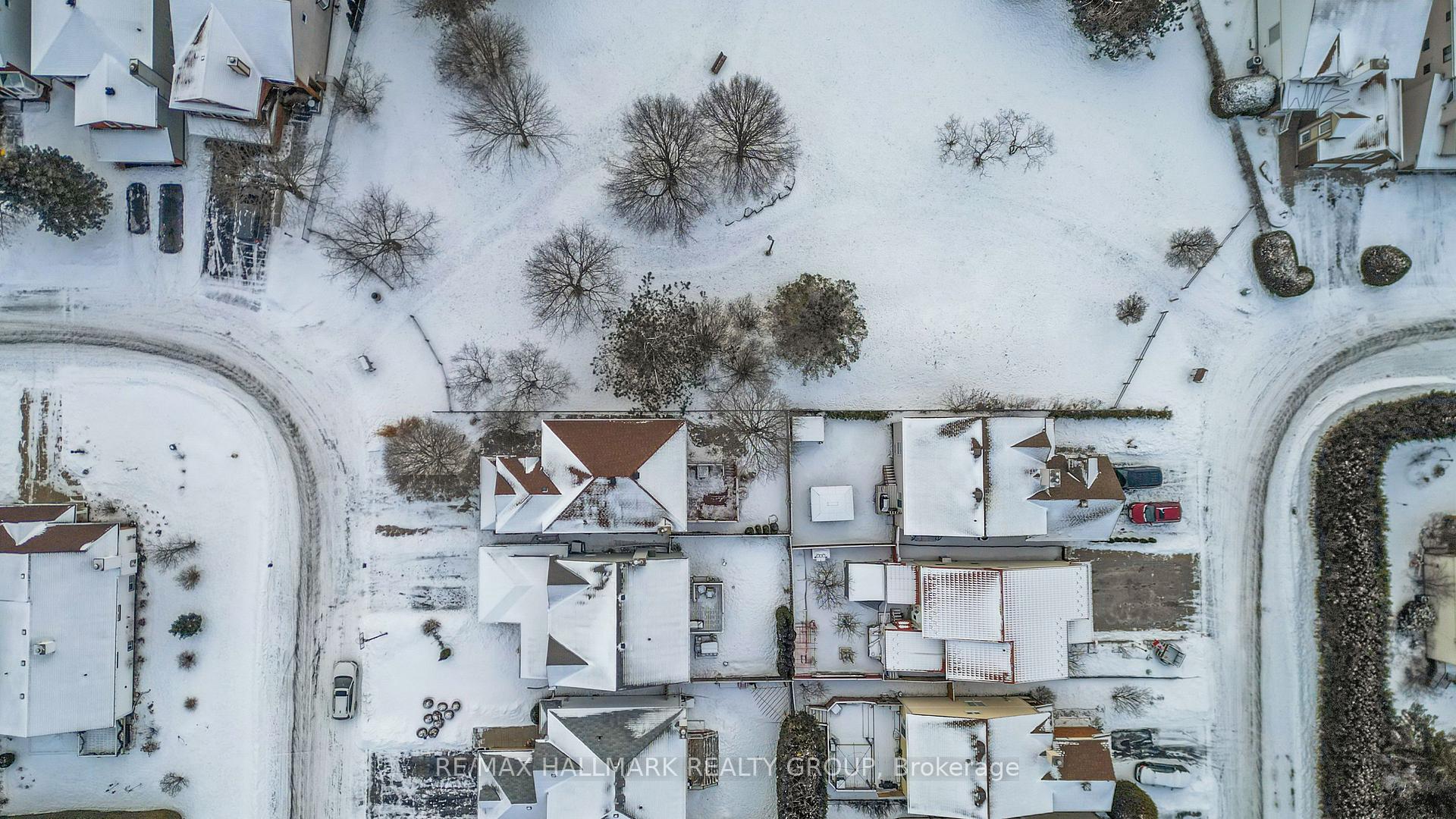 Photo 40 of 32 Forestview Crescent, Ottawa, Westcliffe Estates — HOMEH