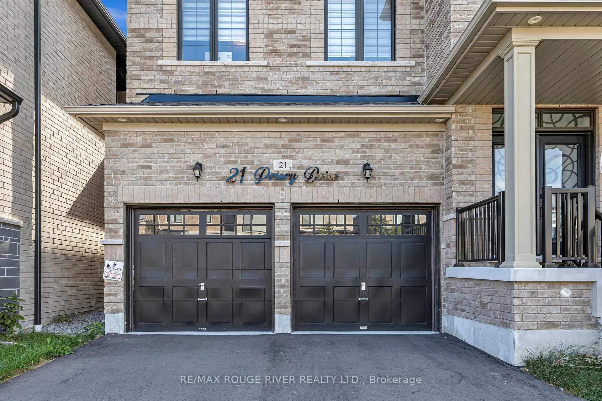 Photo 5 of 21 Priory Drive, Whitby, Rural Whitby — HOMEH