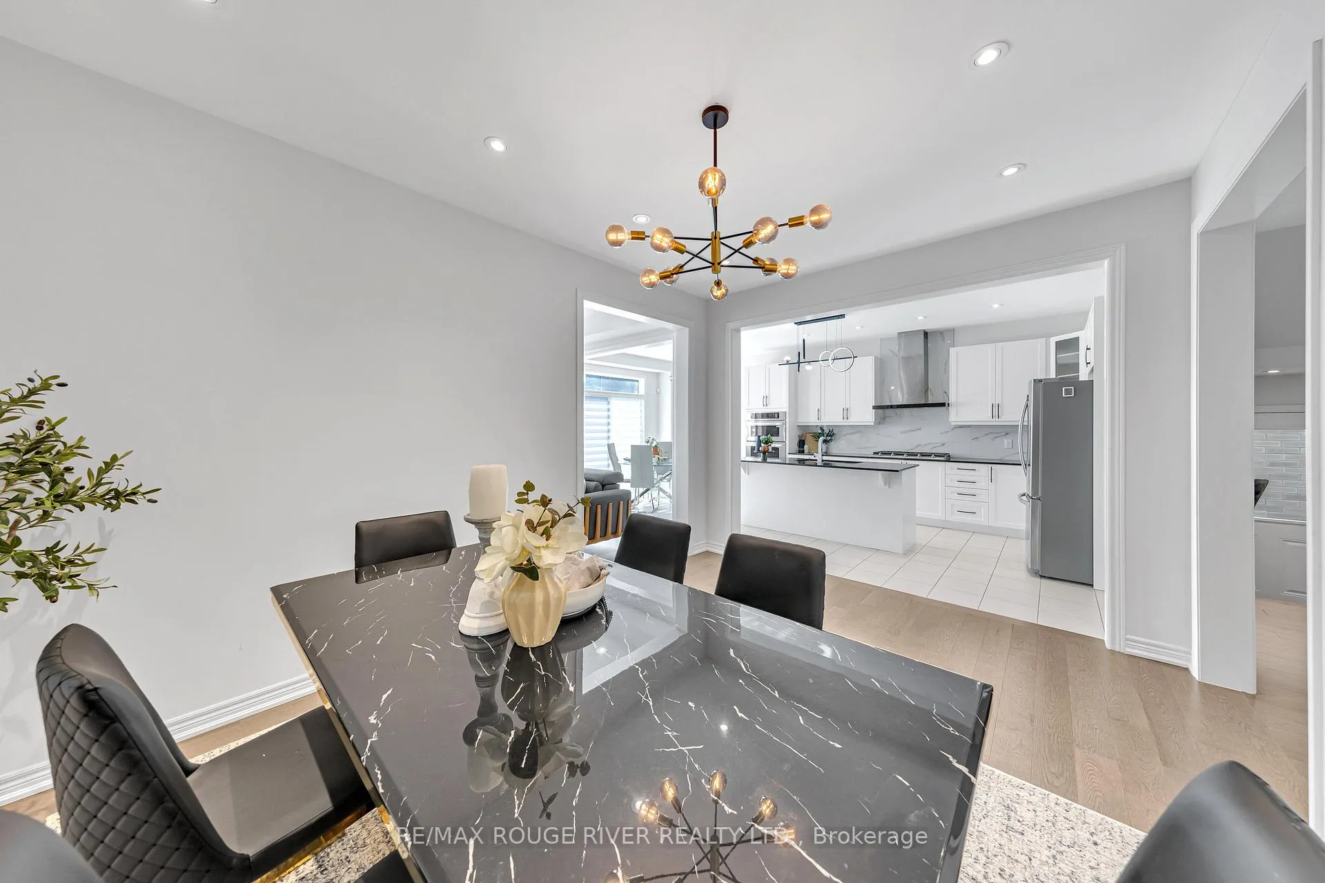 Photo 12 of 21 Priory Drive, Whitby, Rural Whitby — HOMEH
